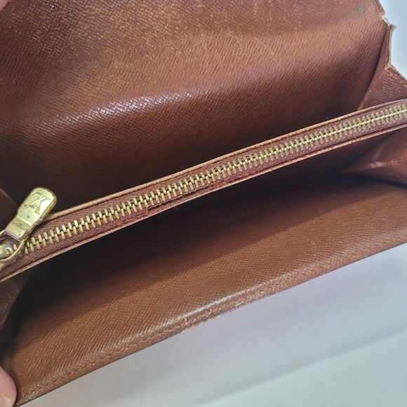 Authentic LOUIS VUITTON LV Vintage Monogram Sarah Wallet Envelope Leather Large - Picture 8 of 15